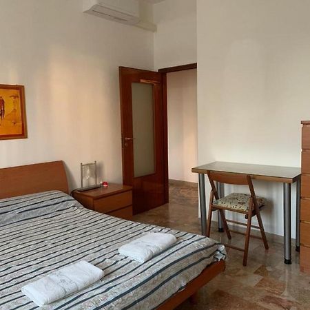 Comfortable Room Suitable 1-2 Pax Bologna Luaran gambar