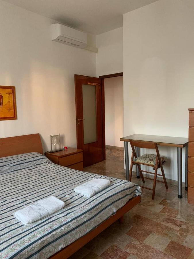 Comfortable Room Suitable 1-2 Pax Bologna Luaran gambar